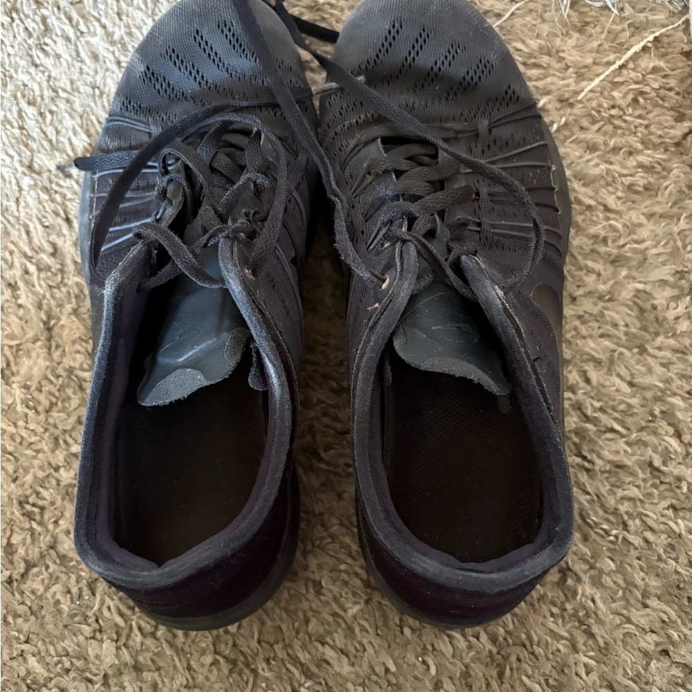 Women’s Black Nike Athletic Shoes
